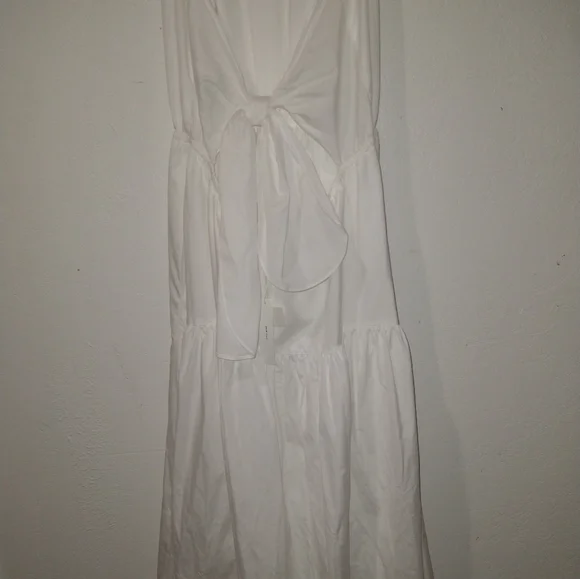 NWT VINCE White Backless Halter Dress - Picture 10 of 11